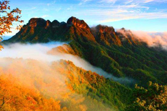 图为光雾山最美秋景。巴中文旅供