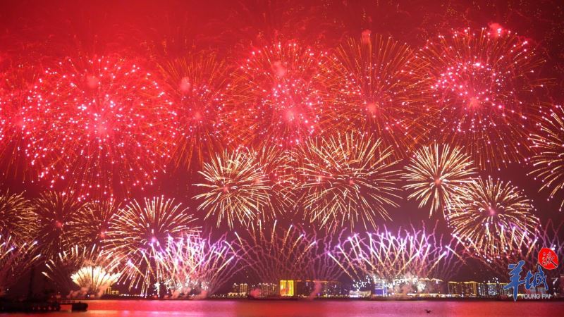 【老广贺春】Fogos de artifício em Shantou após 15 anos 火树银花绽放，时隔15年后汕头再次举办焰火晚会