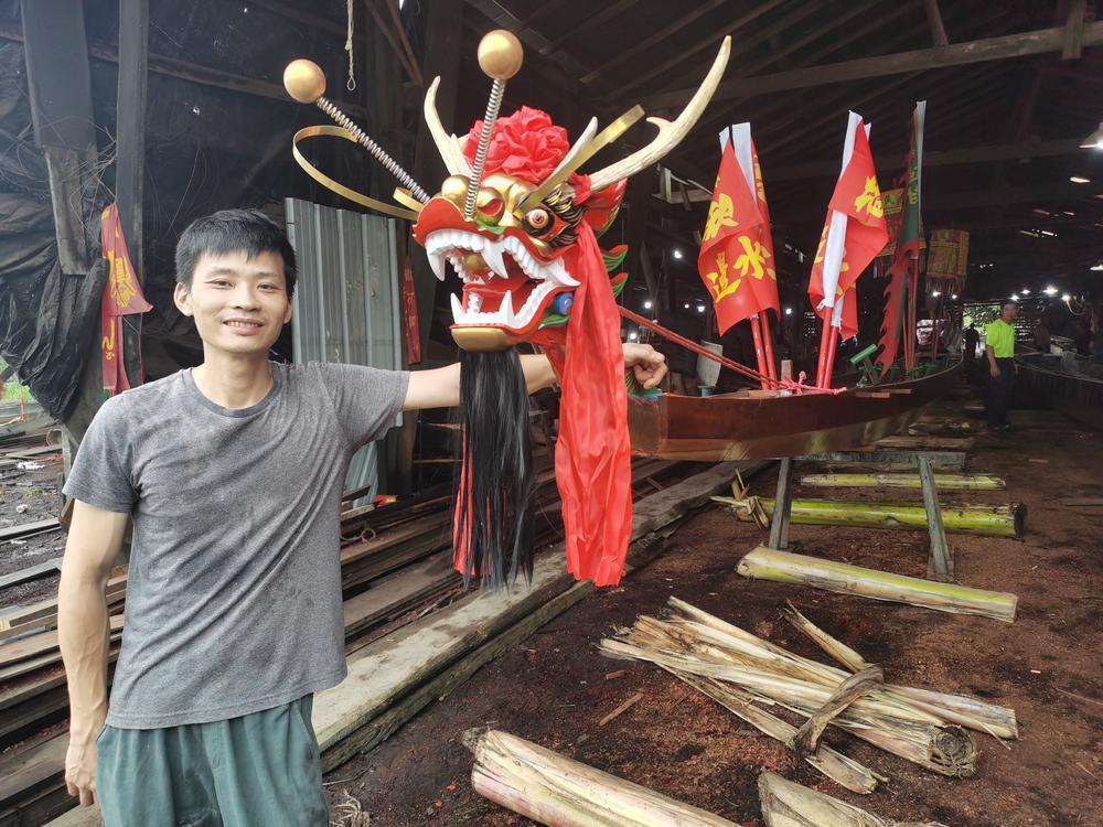 【大美广东·葡语】A cabeça de dragão feita por Zhang Weichao apareceu na cerimónia de abertura dos Jogos Olím