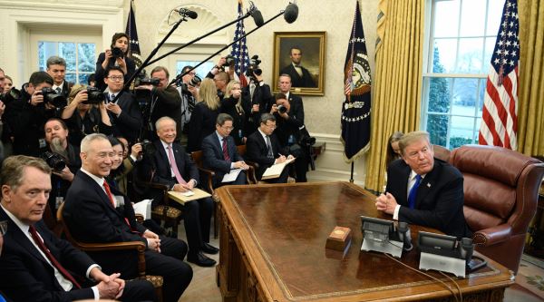 U.S. President Donald Trump (1st R) meets with Chinese Vice Premier Liu He (2nd L, front) at the Oval Office of the White House in Washington, D.C., Feb. 22, 2019. [Photo: Xinhua]